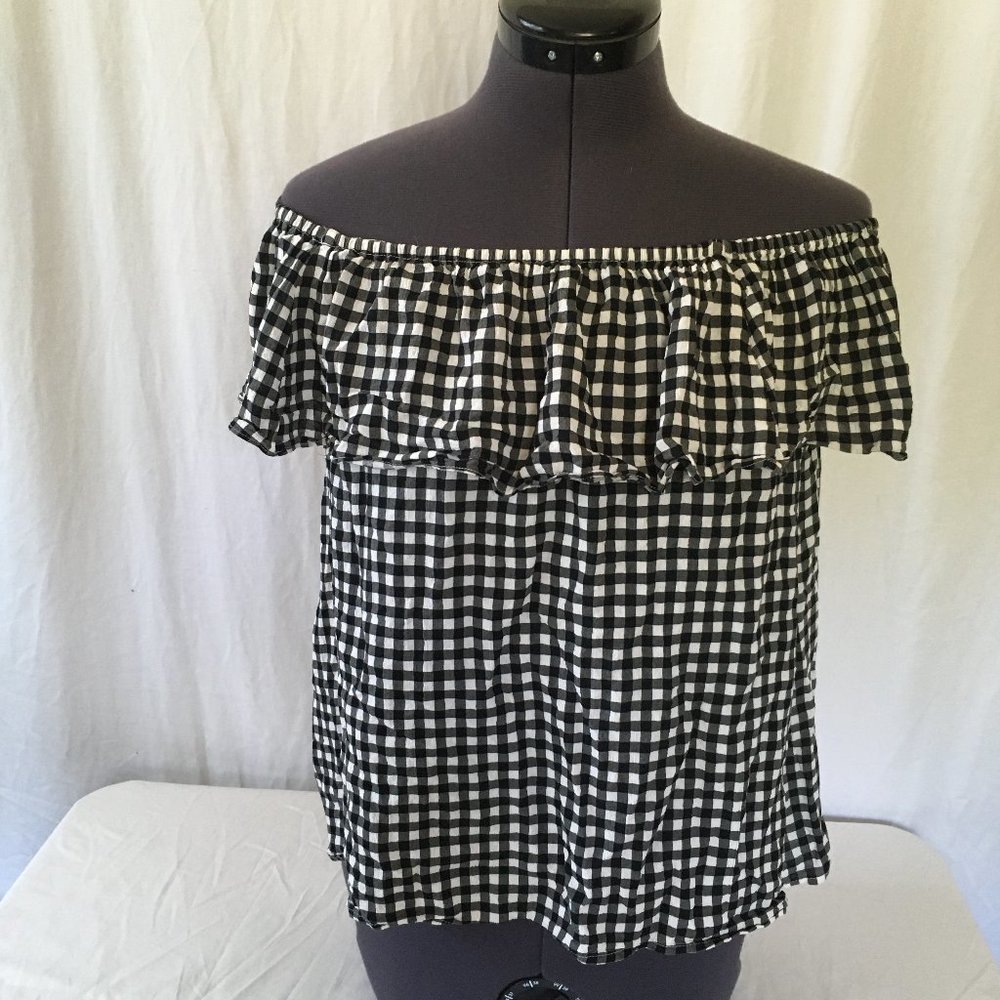 CLEARANCE 4/$15 Sanctuary Misha Off Shoulder Gingham Top M
